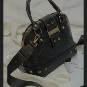 کیف صندوقی لویی ویتون