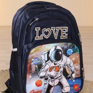 کوله مدرسه فضانورد