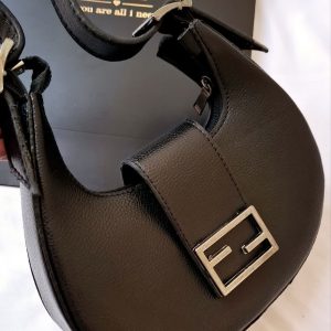 کیف هلالی یراق فندی